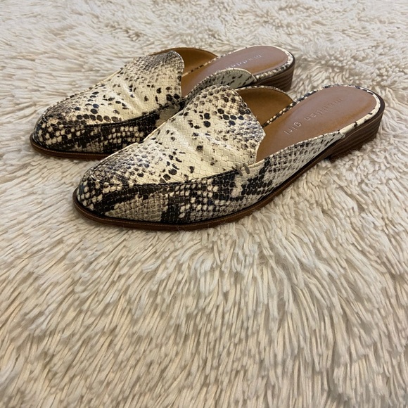 Madden Girl Snakeskin print mules - Picture 2 of 7